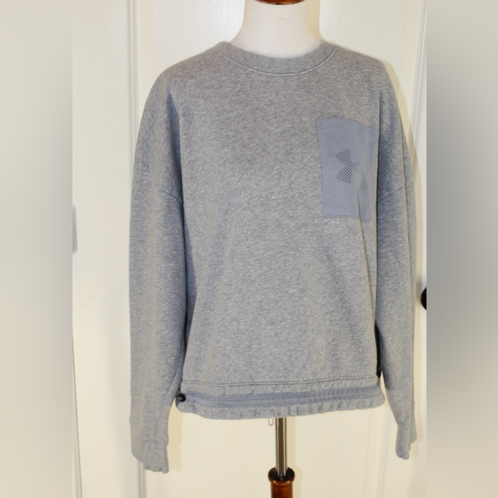 Under Armour woman’s  Crewneck sweatshirt in Heather Gray size XXL
